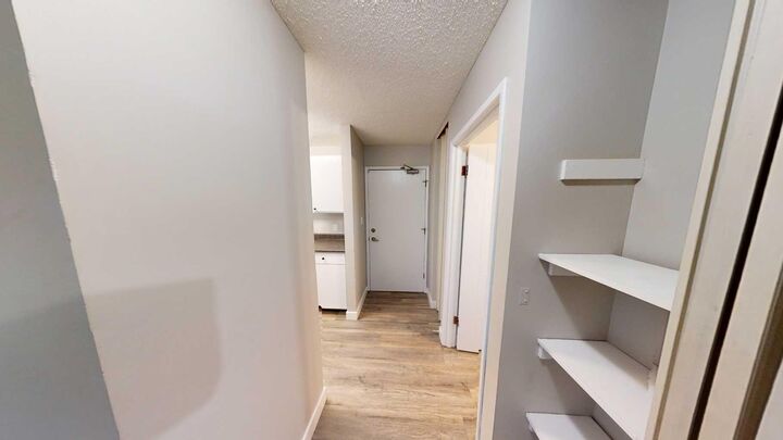 Property Photo:  10028 105 Avenue 23  AB T8V 1H1 