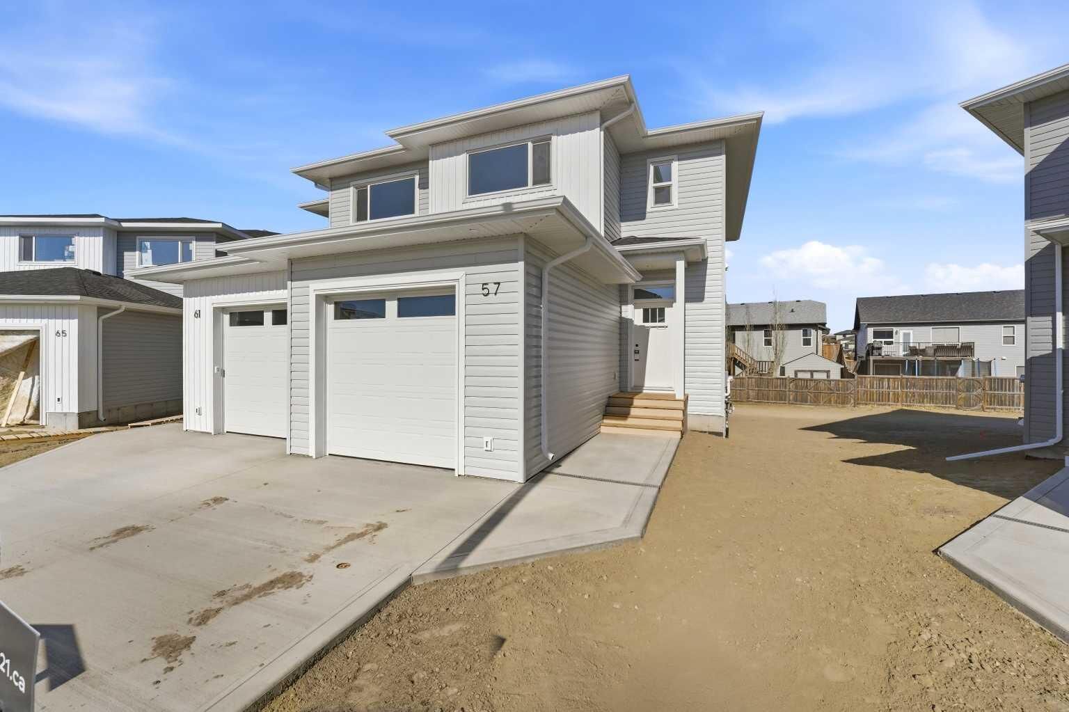 Property Photo:  73 Pinnacle Close  AB T4M 0M3 
