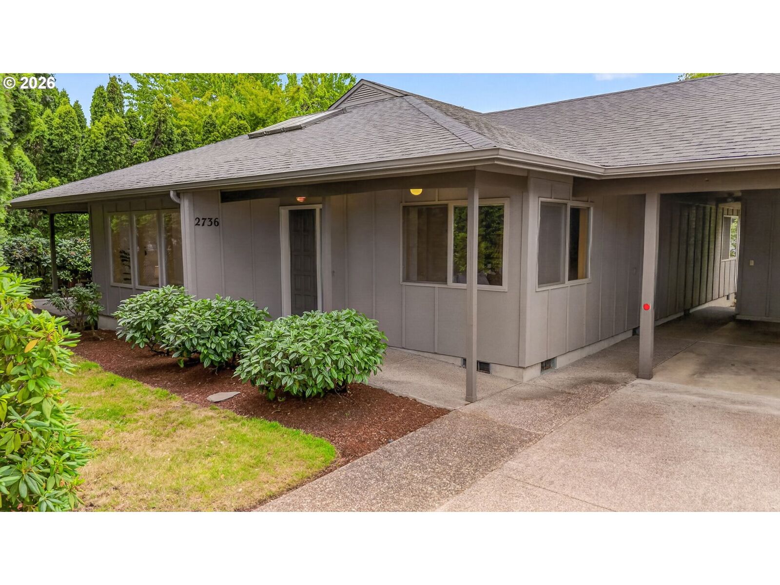 Property Photo:  2736 Harlow Rd  OR 97401 