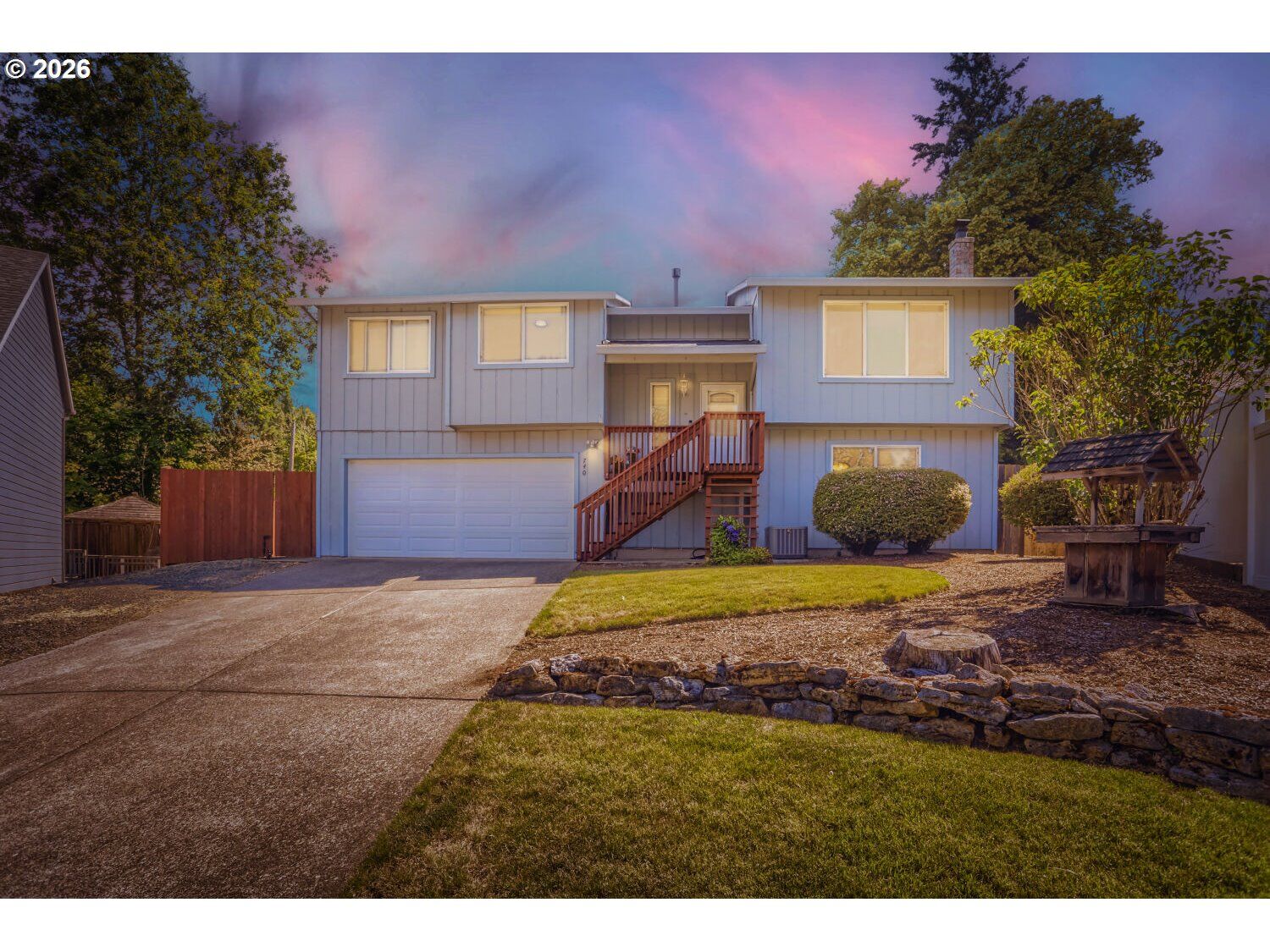 Property Photo:  740 SE Camellia Ct  OR 97123 
