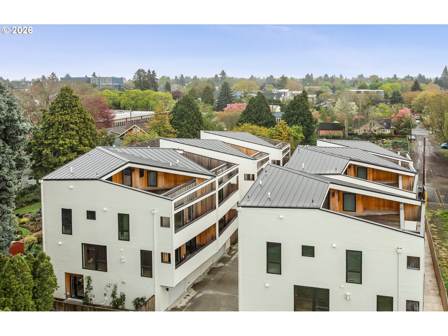 Property Photo:  4611 N Campbell Ave  OR 97217 