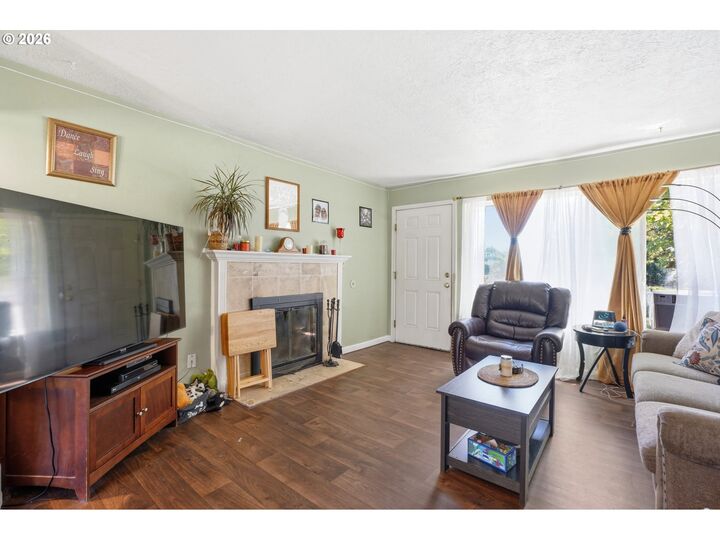 Property Photo: 8008 Macarthur Blvd WA 98664