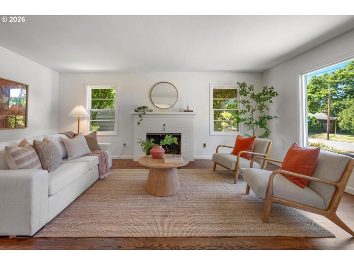 Property Photo: 3814 NE Simpson St OR 97211