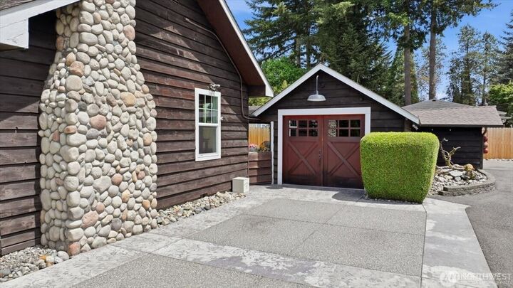 Property Photo:  15721  179th Avenue SE  WA 98272 