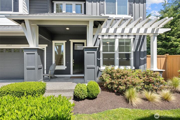 Property Photo: 22611 38th Drive SE WA 98021