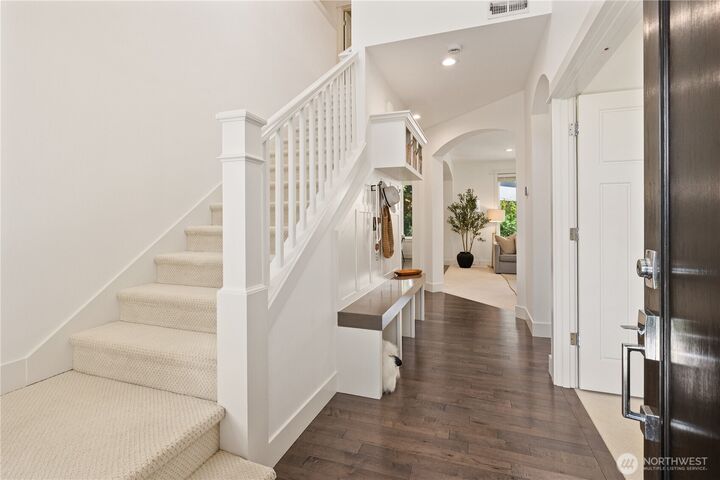 Property Photo: 22611 38th Drive SE WA 98021