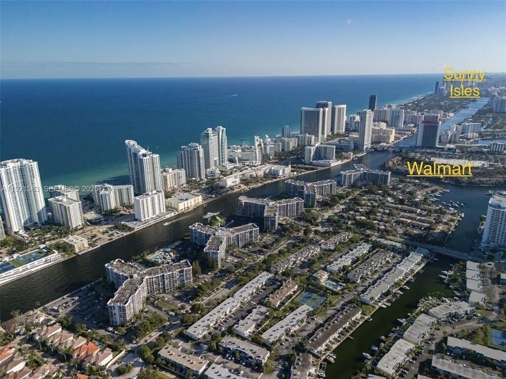 Property Photo:  1000 Parkview Drive 316  FL 33009 