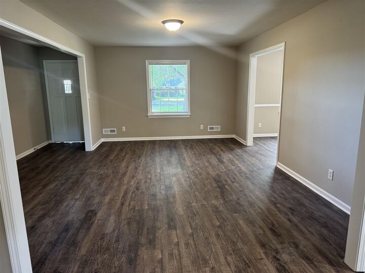 Property Photo:  2806 Garrett Drive  KY 42104 