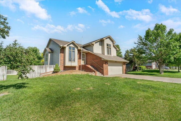 Property Photo:  2014 N Grace Avenue Ct  KS 67002-9597 