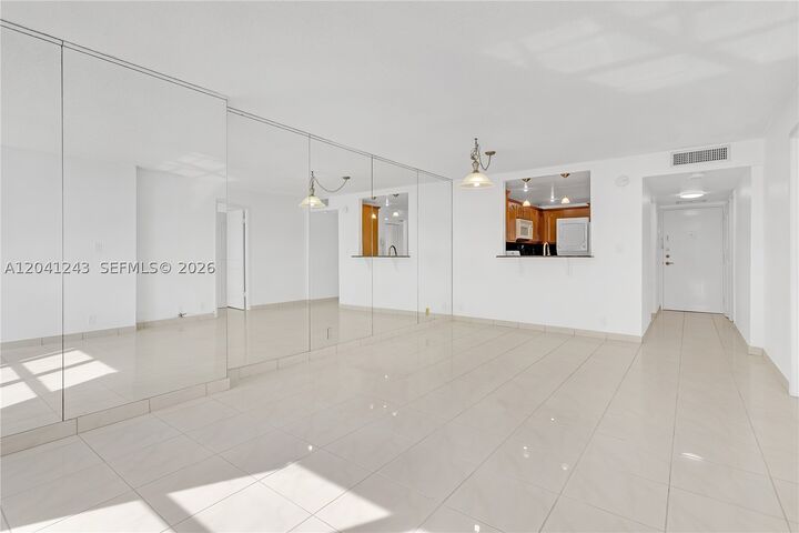 Property Photo:  1865 Brickell Ave A805  FL 33129 