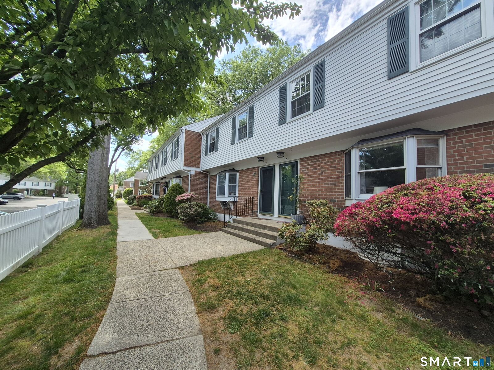 Property Photo: 245 Sunnyridge Avenue 15 CT 06824