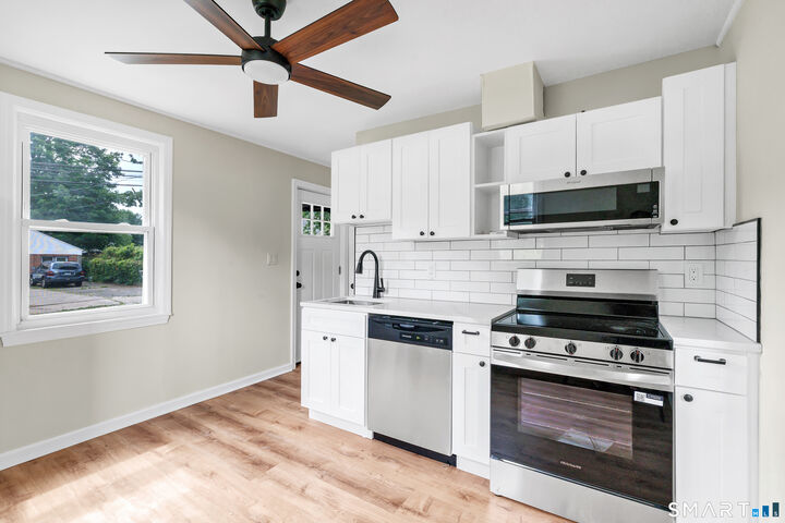 Property Photo:  150-152 Alexander Drive  CT 06606 