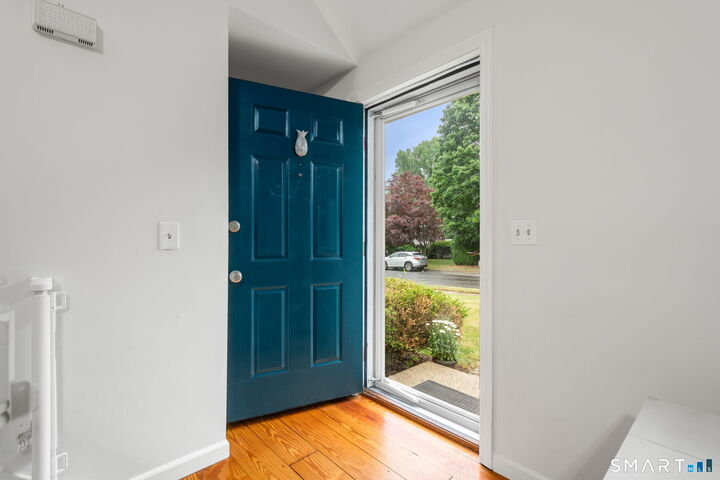 Property Photo:  5 Bell Court  CT 06480 