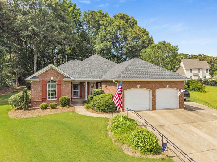 Property Photo: 726 Moonridge Drive SC 29369