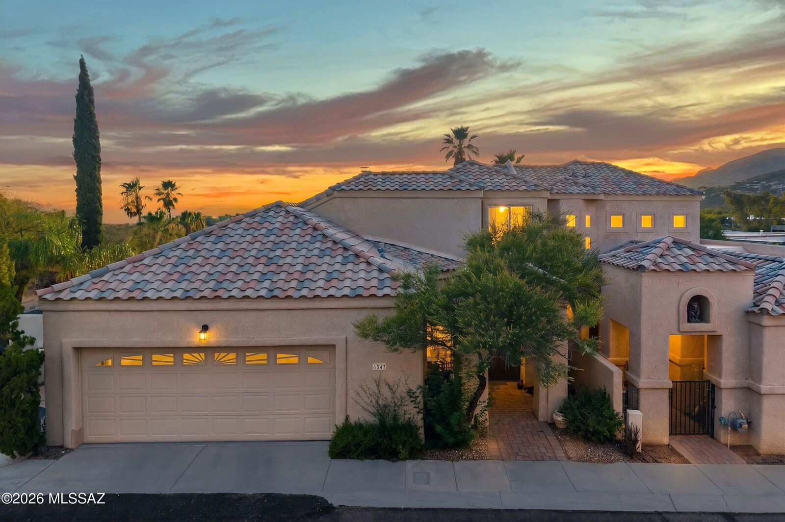 Property Photo: 6543 N Turnberry Drive AZ 85718