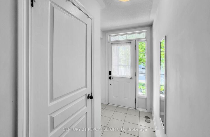 Property Photo:  86 Magpie Way  ON L1N 0K5 