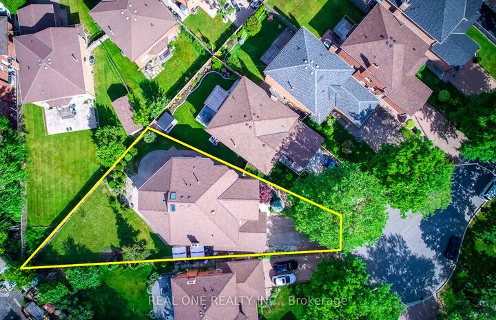 Property Photo: 71 Stock Avenue ON M8Z 5C5