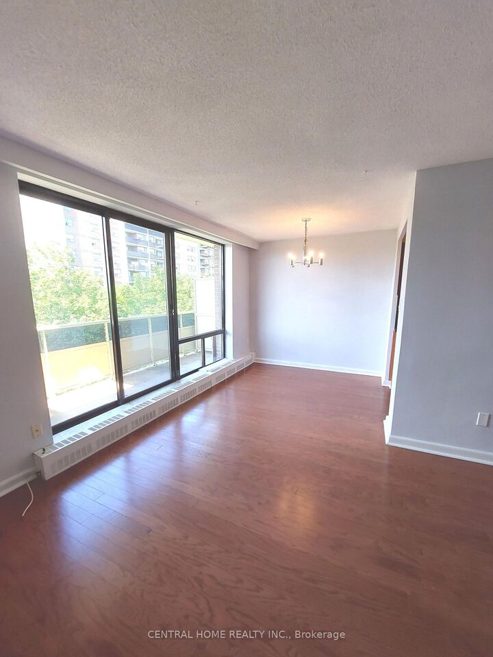 Property Photo: 921 Midland Avenue 504 ON M1K 4G2