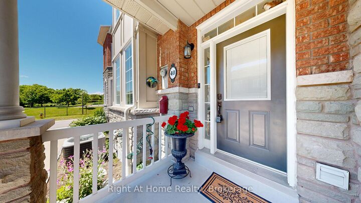 Property Photo:  40 Torr Lane  ON L1S 7M9 