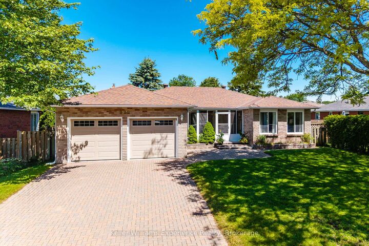 922 Playfair Road — photo 1