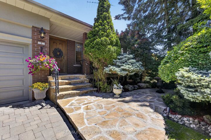 Property Photo: 7 Conlins Road ON M1C 1C2
