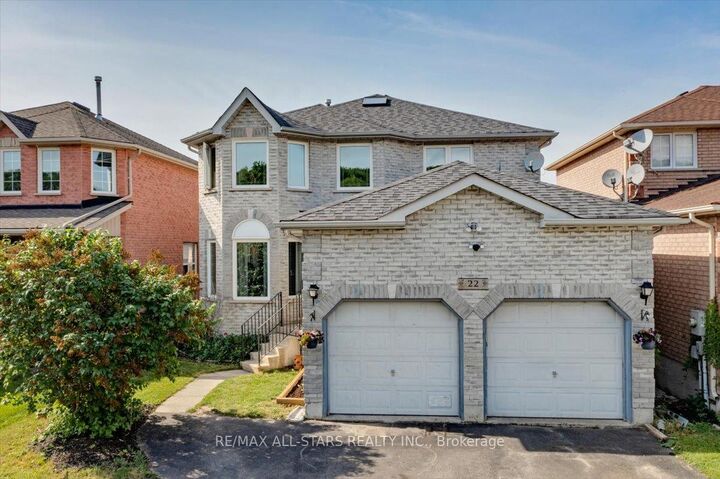 Property Photo:  22 Kelsey Crescent  ON L4N 0J5 