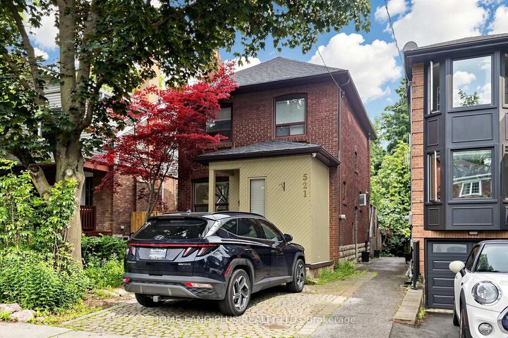 Property Photo: 521 Hillsdale Avenue E ON M4S 1V1