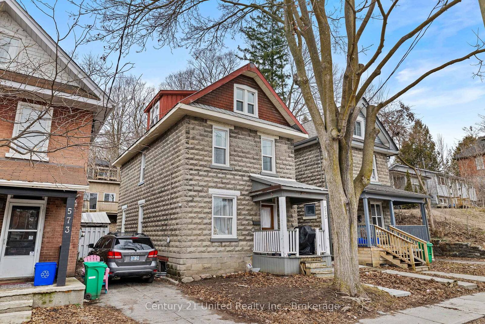 Property Photo: 575 Bethune Street ON K9H 3Z7
