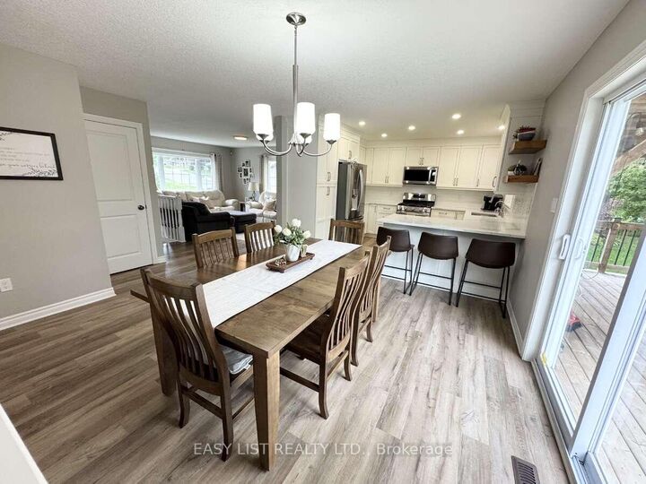 Property Photo:  302 George Street  ON N5C 1Z6 
