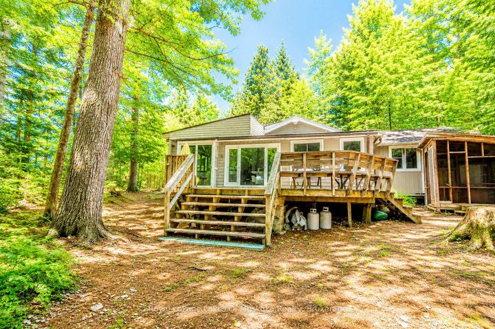 1036 Porcupine Point — photo 1