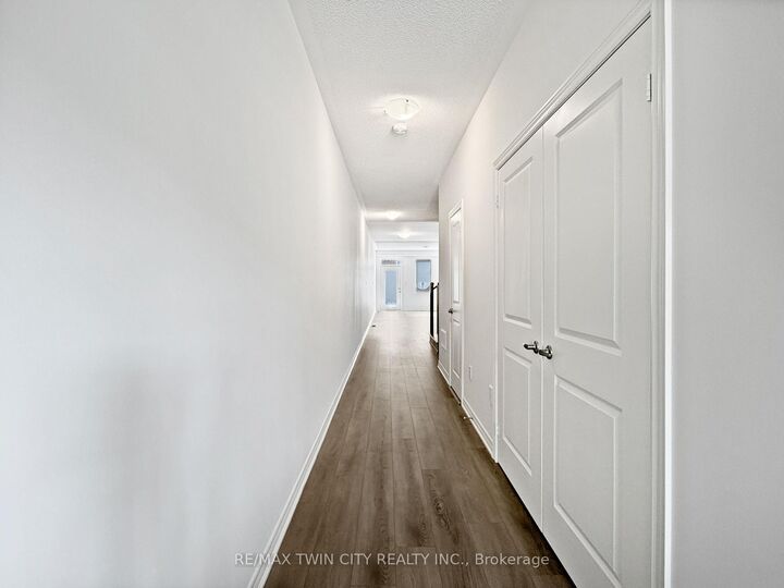 Property Photo:  82 Gledhill Crescent  ON N1T 0G5 