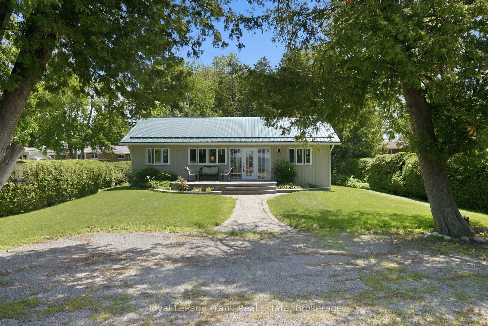 Property Photo: 15 Lakeshore Road ON L0K 1A0