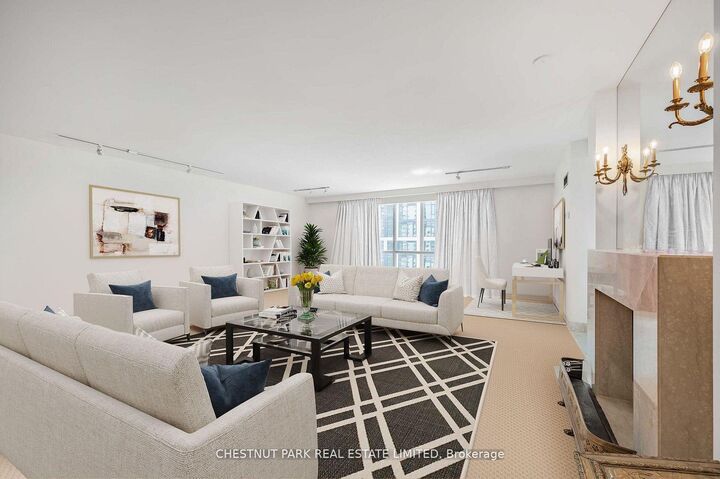 Property Photo:  40 Rosehill Avenue Phg  ON M4T 1G5 