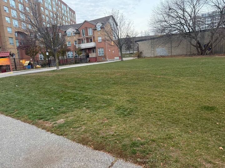 W/S Keele St N/A — photo 1