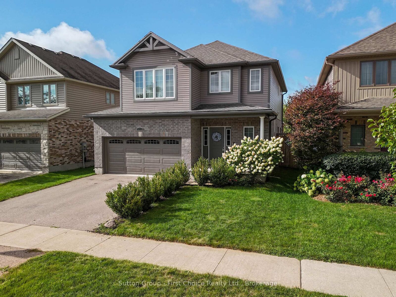 Photo de la propriété: 21 Brown Street ON N5A 0B8