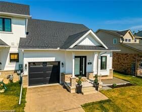 Property Photo:  8 King Street  ON L2A 0C6 