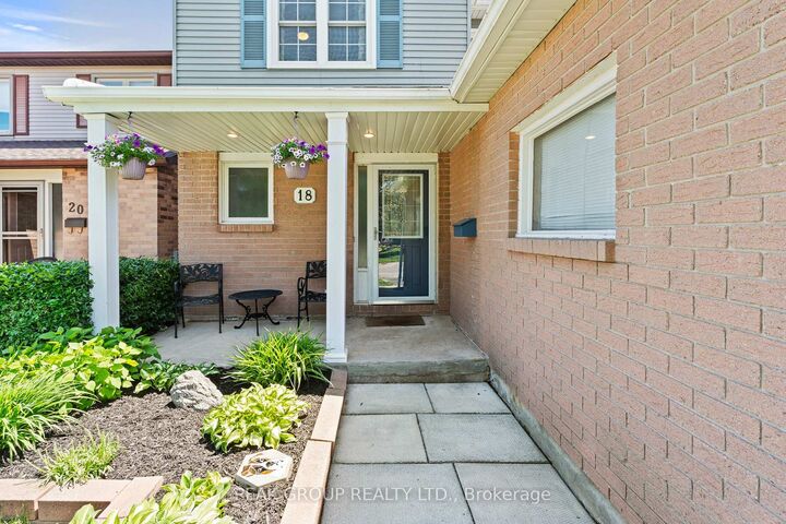 Property Photo:  18 Sandra Crescent  ON L3M 4Z1 