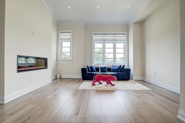 4263 Major Mackenzie Drive E — photo 1