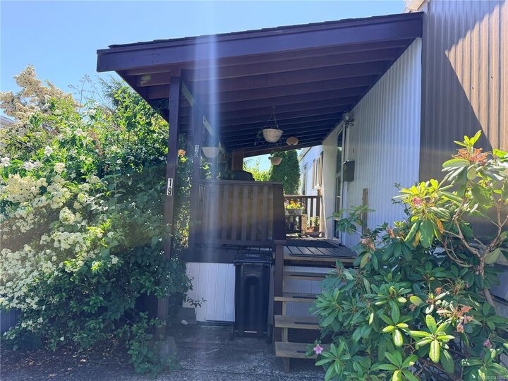 Property Photo:  390 Cowichan Ave #19  BC V9N 7T4 