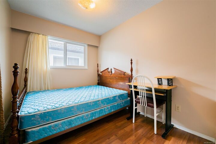Property Photo:  540 Wakesiah Ave  BC V9R 3L1 