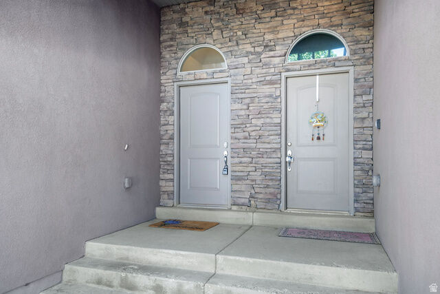 Property Photo: 7183 S Villa Place Dr E UT 84047