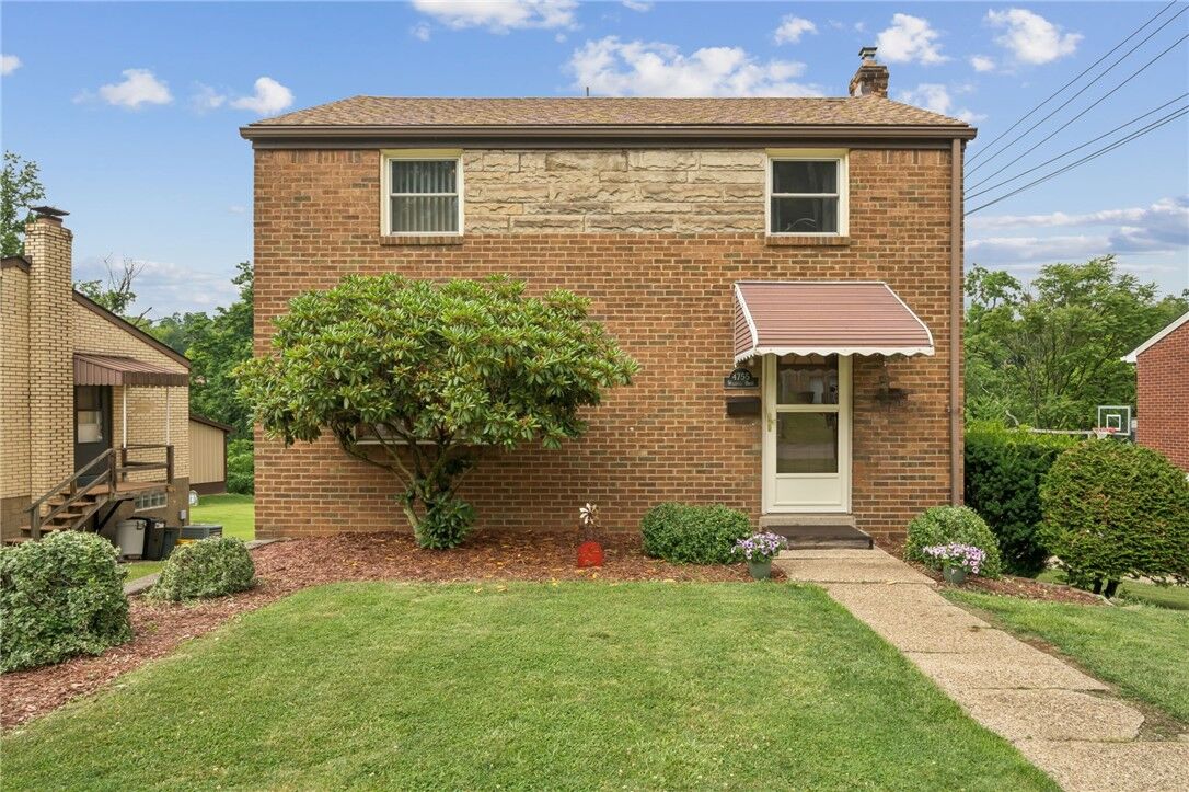 Property Photo:  4755 Woodhill Dr  PA 15120 
