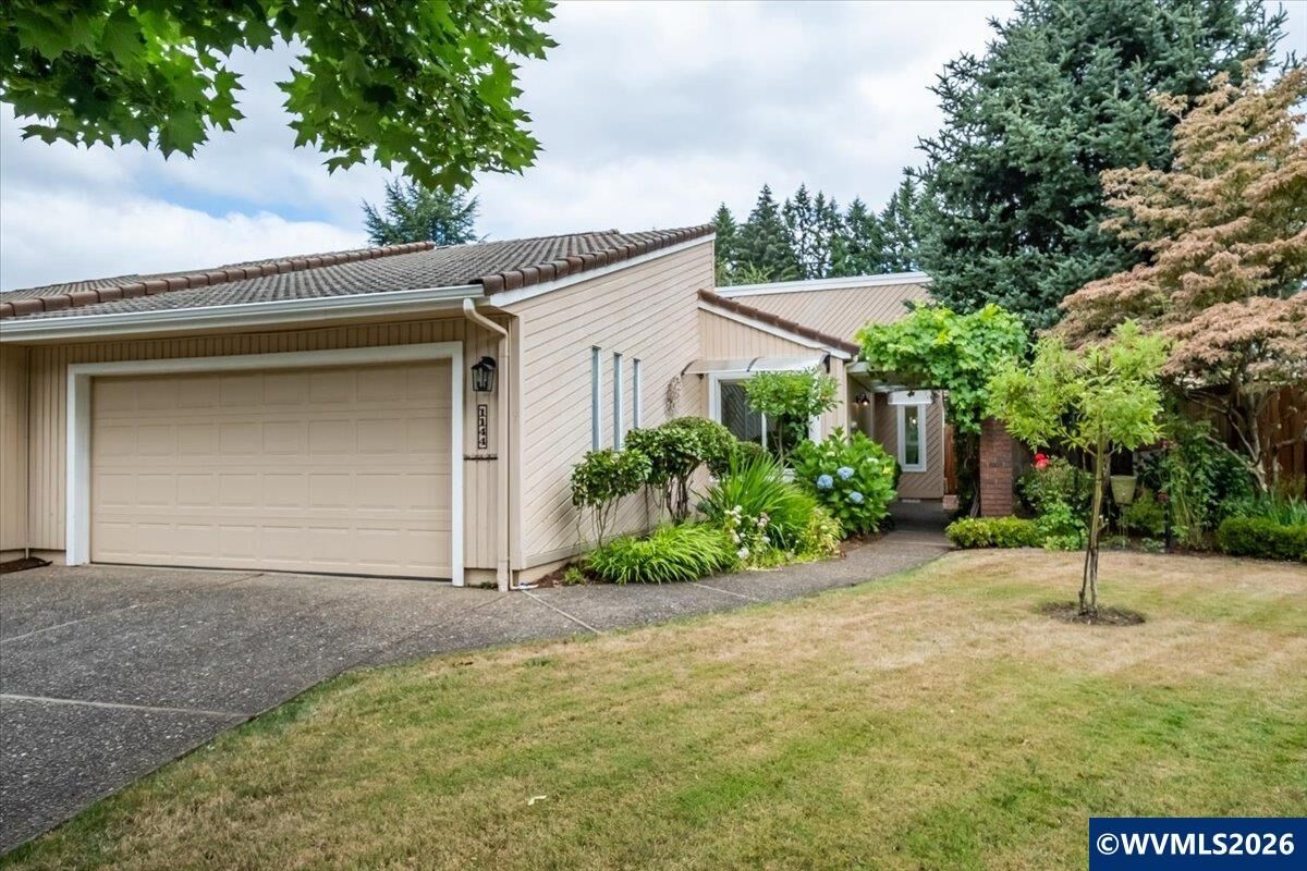 Property Photo:  1144 Cayuse Cir SE  OR 97306 
