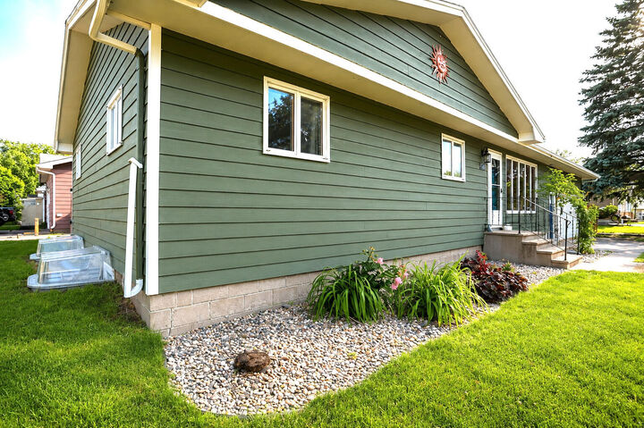 Property Photo:  816 12th Avenue  SD 57401 