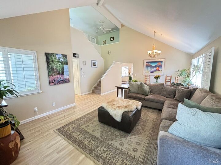Property Photo:  
