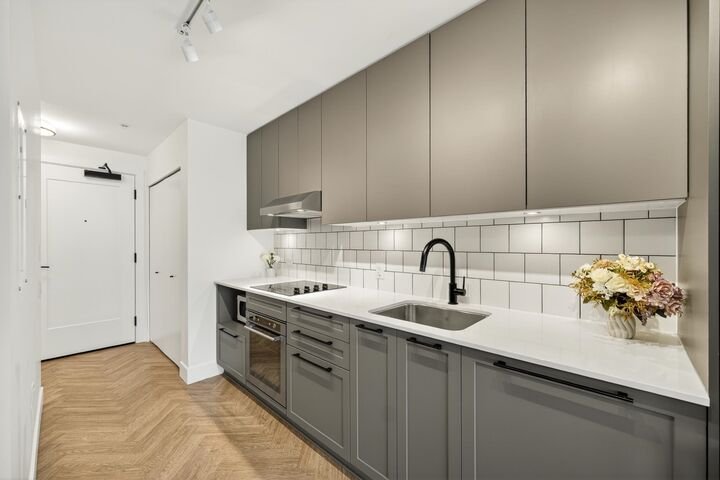 Property Photo:  9228 Slopes Mews 504  BC V5A 0E9 