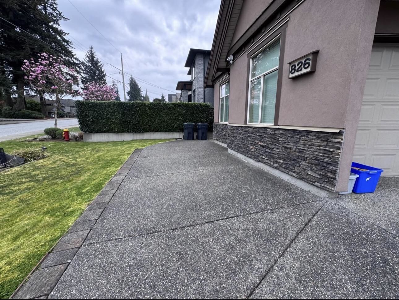 Property Photo:  826 Cottonwood Avenue  BC V3J 2T1 