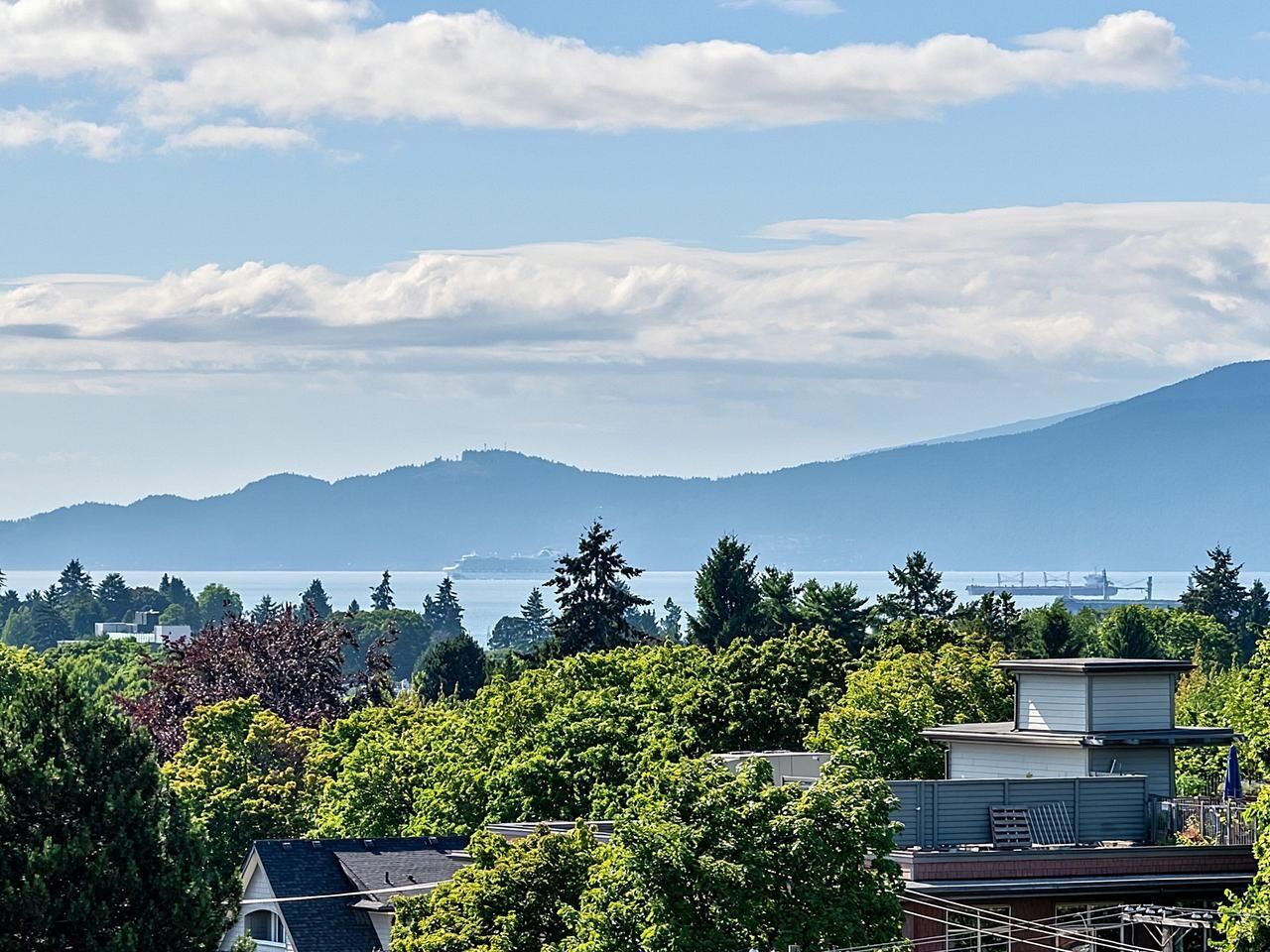 Property Photo: 2228 W Broadway 710 BC V6K 0B1