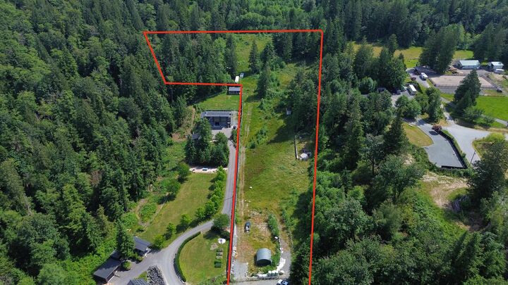 Property Photo: 6428 Hyfield Road BC V3G 2L3