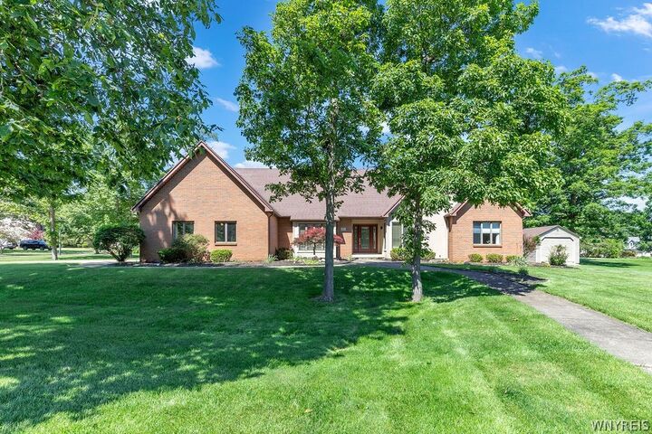 Property Photo:  10 Spicer Creek  NY 14072 
